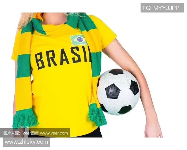 足球明星夏季休闲短袖时尚搭配图片欣赏与潮流趋势分析